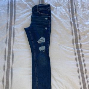 Old Navy Mid Rise RockStar Super SkinnyJeans